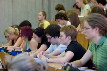 Studierende in Hörsaal