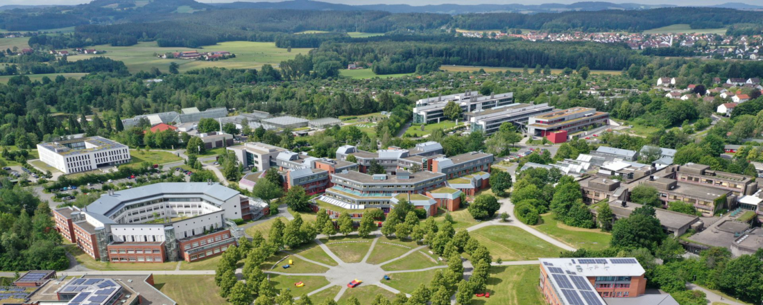 Campus with circular space and NW 2 in the centre